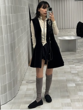 「アイテム（ベスト）」を使った、黒石奈央子さん（レディース・153cm）の秋コーディネート