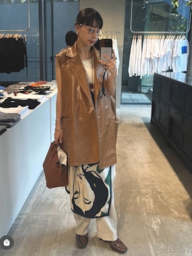 「Ameri（アメリ）のアイテム（ベスト）」を使った、黒石奈央子さん（レディース・153cm）の夏コーディネート