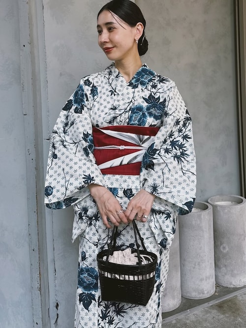 Ameri（アメリ）の「KEITAMARUYAMA × Ameri IVORY FLOWER YUKATA