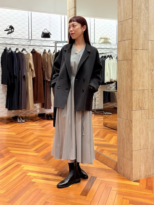 ポケットデザインVネックワンピース（ワンピース）｜URBAN RESEARCH