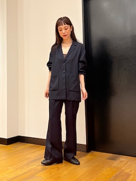「URBAN RESEARCH（アーバンリサーチ）のnew basic　AIR SKIN JACKET（テーラードジャケット、ブルー系）」を使った、ayaka kawaharadaさん（レディース・164cm）の秋コーディネート
