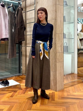 「アイテム（ネックレス）」を使った、ayaka kawaharadaさん（レディース・164cm）の秋コーディネート