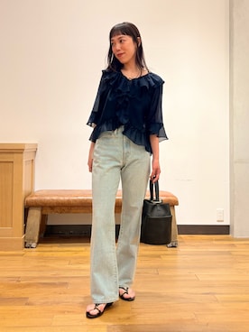 「URBAN RESEARCH ROSSO WOMEN(アーバンリサーチ ロッソ)のシアーフリルブラウス(シャツ/ブラウス、ブルー系)」を使った、ayaka kawaharadaさん(レディース・164cm)の春コーディネート