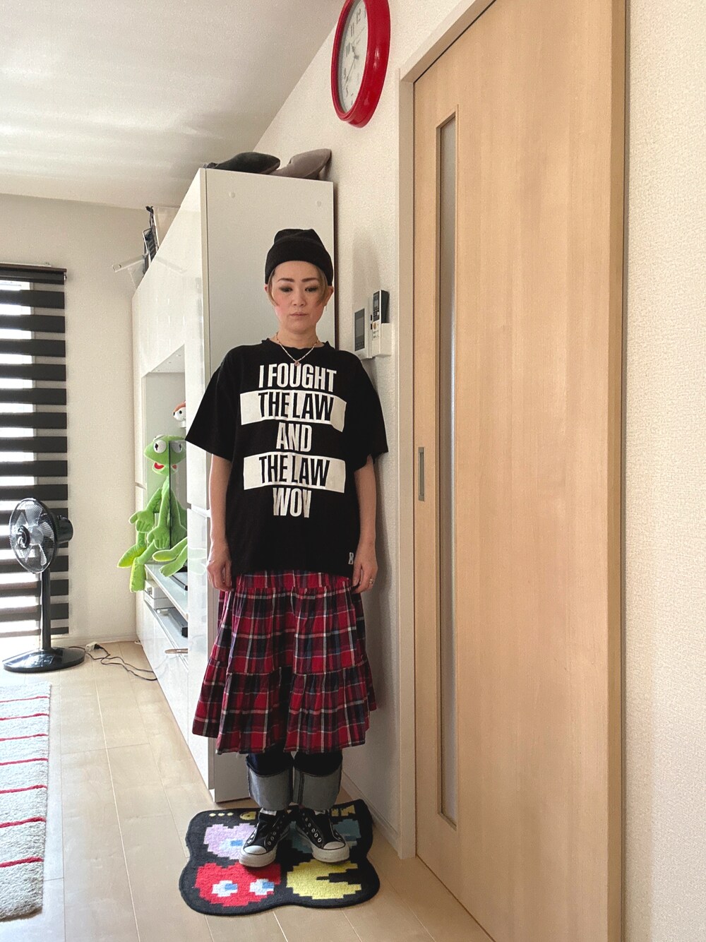 「休日スタイル、古着MIX、スカートパンツ、ビームスボーイ、秋服コーデ」｜「CONVERSEの【CONVERSE/コンバース】ALL STAR SLIP Ⅲ OX（スニーカー、ブラック系）」を使った、あゆぽさん（レディース・160cm）の秋コーディネートの1枚目の写真