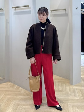 「アイテム（パンプス）」を使った、スタッフさん（レディース・162cm・40代）の秋コーディネート