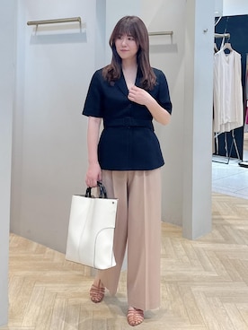 「アイテム（テーラードジャケット）」を使った、スタッフさん（レディース・162cm・40代）の夏コーディネート