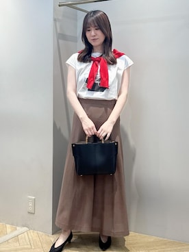 「ROPE'（ロペ）のシアーメッシュパンプス（パンプス、ブラック系）」を使った、スタッフさん（レディース・162cm）の夏コーディネート
