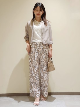「COUP DE CHANCE（クードシャンス）の【手洗い可/ショート丈】クロップドシャツ（シャツ/ブラウス、ベージュ系）」を使った、yukaさん（レディース・170cm）の夏コーディネート