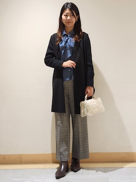 「アイテム（ノーカラーコート、ブラック系）」を使った、yukaさん（レディース・170cm）の秋コーディネート