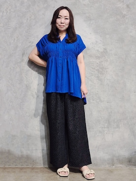 「THE SHOP TK （ザ ショップ ティーケー ）の【夏に嬉しい多機能/体型カバー】ひんやりさらさら シャーリングブラウス（シャツ/ブラウス、ブルー系）」を使った、ひさえさん（レディース・169cm）の夏コーディネート
