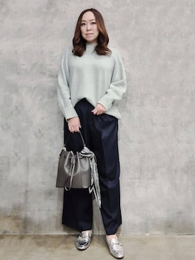 「THE SHOP TK （ザ ショップ ティーケー ）の巾着ショルダーバッグ（ショルダーバッグ）」を使った、ひさえさん（レディース・169cm）の冬コーディネート