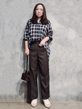 「THE SHOP TK （ザ ショップ ティーケー ）の後ろ姿も着映える バックシャーリングシャツ（シャツ/ブラウス、ブルー系）」を使った、ひさえさん（レディース・169cm）の秋コーディネート