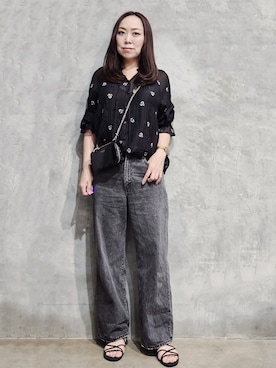 「THE SHOP TK （ザ ショップ ティーケー ）の華やぎを添える 花柄刺繍ブラウス（シャツ/ブラウス、ブラック系）」を使った、ひさえさん（レディース・169cm）の夏コーディネート