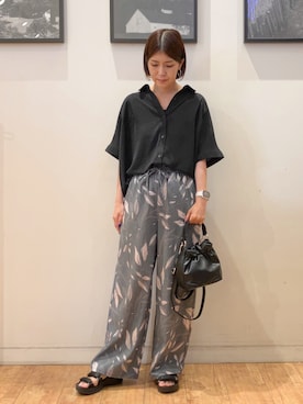 「SHOO・LA・RUE（シューラルー）のアイテム（その他パンツ）」を使った、mayu616momoさん（レディース・157cm）の夏コーディネート