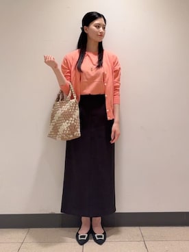 「UNTITLED（アンタイトル）の【11色展開/コットン100/アンサンブル可能】クルーカーディガン（カーディガン/ボレロ、オレンジ系）」を使った、まこさん（レディース・158cm）の春コーディネート