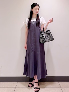 「UNTITLED（アンタイトル）の【洗える/肩紐調節可能】パウダーキャミワンピース（ワンピース、グレー系）」を使った、まこさん（レディース・158cm）の夏コーディネート