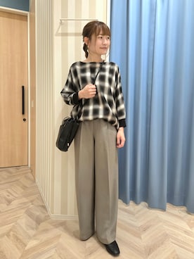 「SHOO・LA・RUE（シューラルー）の【着丈選べる/洗濯後しわになりにくい】インせず着られる ドルマンブラウス（シャツ/ブラウス、グレー系）」を使った、Ikumiさん（レディース・155cm）の秋コーディネート