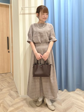「SHOO・LA・RUE（シューラルー）の【セットアップ可/S-LL】1枚で秋気分 モールチェックタックスリーブ ブラウス（シャツ/ブラウス、ベージュ系）」を使った、Ikumiさん（レディース・155cm）の秋コーディネート