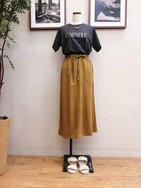 「SHOO・LA・RUE（シューラルー）の【S-LL/ひんやり/UV】汗をかいても気になりにくい グラフィックTシャツ（Tシャツ/カットソー、グレー系）」を使った、maiさん（レディース・158cm）の夏コーディネート