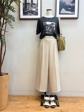 「SHOO・LA・RUE（シューラルー）の【綿100%/ひんやり/S-LL/洗濯機可】選べる5柄 大人のベーシックカラープリントTシャツ（Tシャツ/カットソー、グレー系）」を使った、maiさん（レディース・158cm）の夏コーディネート