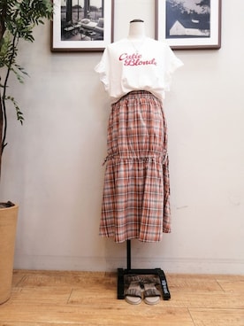 「Cutie Blonde（キューティーブロンド）の【S-LL/汗ジミ軽減/ひんやり/UVカット】フリルTシャツ（Tシャツ/カットソー、ホワイト系）」を使った、maiさん（レディース・158cm）の夏コーディネート