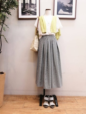「SHOO・LA・RUE（シューラルー）の【洗える/S-LL】ナチュラル感が上品 サッと羽織れるカーディガン（カーディガン/ボレロ、イエロー系）」を使った、maiさん（レディース・158cm）の春コーディネート