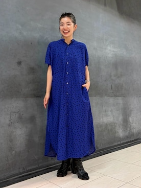 「ZUCCa（ズッカ）のNADESHIKO FLOWER PRINT / ワンピース（ワンピース、ブルー系）」を使った、ZUCCa OFFICIALさん（レディース・166cm）の夏コーディネート