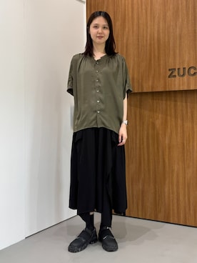 「ZUCCa（ズッカ）のSOFT PE SATIN / シャツ（シャツ/ブラウス、グリーン系）」を使った、ZUCCa OFFICIALさん（レディース・154cm）の秋コーディネート