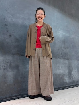「ZUCCa（ズッカ）のアイテム（Tシャツ/カットソー、レッド系）」を使った、ZUCCa OFFICIALさん（レディース・154cm）の秋コーディネート