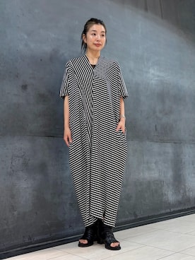 「ZUCCa（ズッカ）のCENTER STRIPE JERSEY / ワンピース（ワンピース、ブラック系）」を使った、ZUCCa OFFICIALさん（レディース・166cm）の夏コーディネート