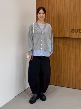 「ZUCCa（ズッカ）のEMBOSSバッグ / バッグ（ショルダーバッグ、ホワイト系）」を使った、ZUCCa OFFICIALさん（レディース・154cm）の秋コーディネート