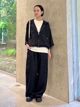 「ZUCCa（ズッカ）のアイテム（Tシャツ/カットソー、ホワイト系）」を使った、ZUCCa OFFICIALさん（レディース・166cm）の夏コーディネート