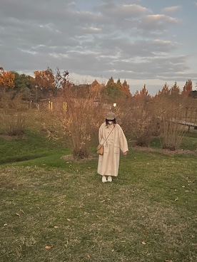 「アイテム（その他アウター、ベージュ系）」を使った、あかり。さん（レディース・151cm）の秋コーディネート