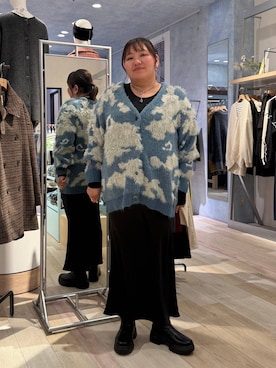 「LEPSIM（レプシィム）のストレッチサテンスカート　497324（スカート）」を使った、あやっぺさん（レディース・161cm）の秋コーディネート