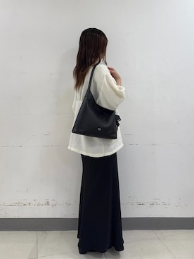 「russet（ラシット）のエニーショルダーバッグ（Shoulderbag、ブラック系）」を使った、Nozomiさん（レディース・161cm）の秋コーディネート