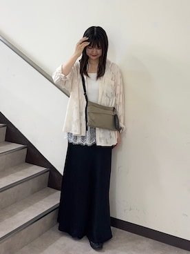 「russet（ラシット）のトラベルサコッシュ（ショルダーバッグ、ベージュ系）」を使った、Nozomiさん（レディース・161cm）の夏コーディネート