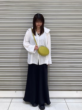 「russet（ラシット）のエンボスモノグラムオーバルショルダーバッグ（Shoulderbag、グリーン系）」を使った、Nozomiさん（レディース・161cm）の秋コーディネート