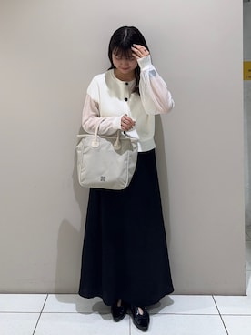 「russet（ラシット）のコーデュラナイロンスクエアトートバッグ（トートバッグ、グレー系）」を使った、Nozomiさん（レディース・161cm）の夏コーディネート