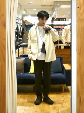 「URBAN RESEARCH」｜かずきさん（メンズ・175cm）の秋コーディネート