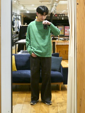 「FORK&SPOON（フォークアンドスプーン）のアイテム（Tシャツ/カットソー）」を使った、かずきさん（メンズ・175cm）の秋コーディネート