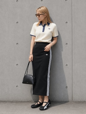 「adidas（アディダス）のadidas/アディダス  ケーブル ニット カリ Tシャツポロ トレフォイルロゴ スポーティ カジュアル レディース 2026年夏物 夏服（ポロシャツ、ホワイト系）」を使った、tani《骨格ナチュラル》さん（レディース・162cm）の夏コーディネート