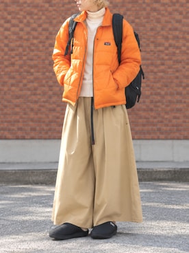 「SUBU（スブ）のSUBU/スブ ORIGINALS F-LINE サンダル スリッポン テフロン加工 クッション性 ワンマイル アウトドア スポーツ メンズ レディース ユニセックス 2026年秋冬（スリッポン、ブラック系）」を使った、tani《骨格ナチュラル》さん（レディース・162cm）の秋コーディネート