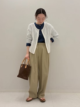 「FRAMeWORK（フレームワーク）のアイテム（パンツ）」を使った、arisaさん（レディース・164cm）の春コーディネート
