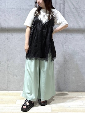 「LEPSIM（レプシィム）のベルトバックルクッションサンダル　638815（サンダル、ブラック系）」を使った、tutu.さん（レディース・152cm）の春コーディネート