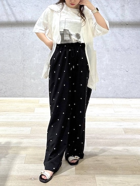 「LEPSIM（レプシィム）のドット刺繍パンツ　646561（その他パンツ、ブラック系）」を使った、tutu.さん（レディース・152cm）の夏コーディネート