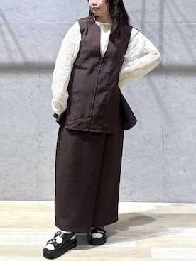 「LEPSIM（レプシィム）のベルトバックルクッションサンダル　638815（サンダル、ブラック系）」を使った、tutu.さん（レディース・152cm）の春コーディネート