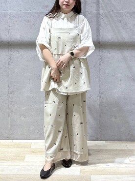 「LEPSIM（レプシィム）の《オフィスライン》刺繍ワイドパンツ　638384（その他パンツ、ベージュ系）」を使った、tutu.さん（レディース・152cm）の春コーディネート