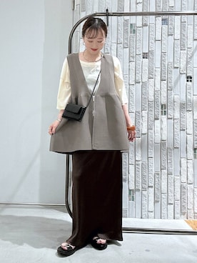 「LEPSIM（レプシィム）のストレッチサテンスカート　1049485（スカート、ブラウン系）」を使った、naaalepsimさん（レディース）の夏コーディネート