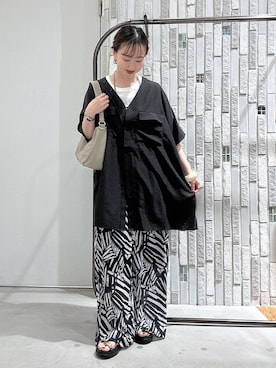 「LEPSIM（レプシィム）の楊柳柄イージーパンツ　290321（その他パンツ、ブラック系）」を使った、naaalepsimさん（レディース）の夏コーディネート