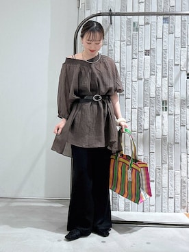 「LEPSIM（レプシィム）の変形バックルベルト　321510（ベルト、ブラック系）」を使った、naaalepsimさん（レディース）の春コーディネート
